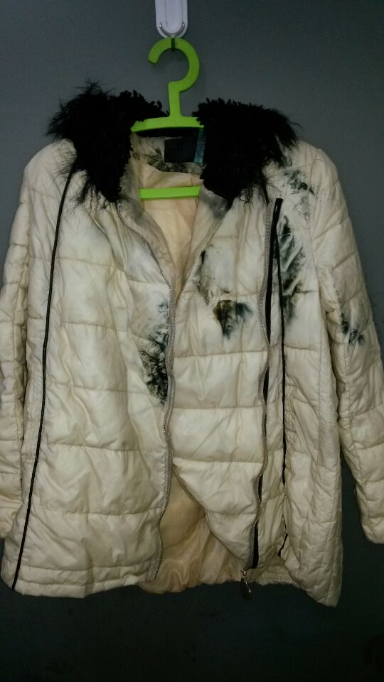 干洗店設(shè)備-衣服洗滌前預(yù)處理